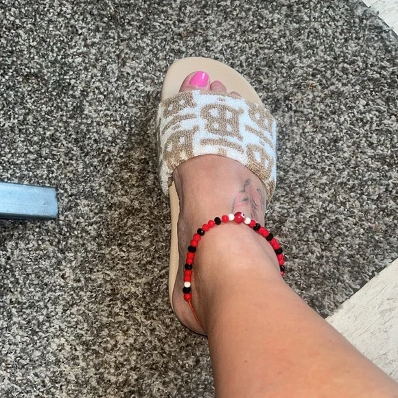 Authentic furley Burberry Slides - Picture 12 of 13